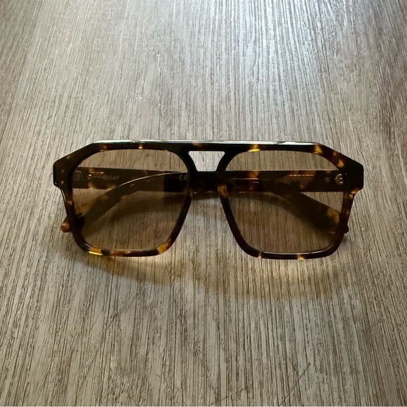 quay australia soundcheck tortoise brown vintage y2k aviator sunglasses eyewear